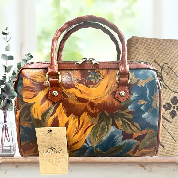 Patricia Nash Handbags - Patricia Nash Genuine Leather Skye Crossbody Satchel Vintage Art Handbag Flowers